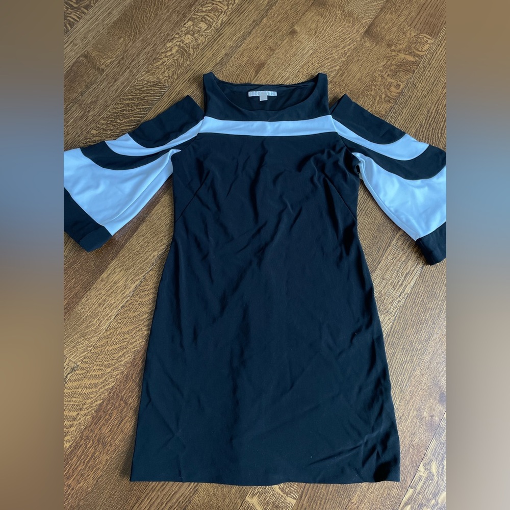 Boston Proper Women’s Bell Sleeve Dress